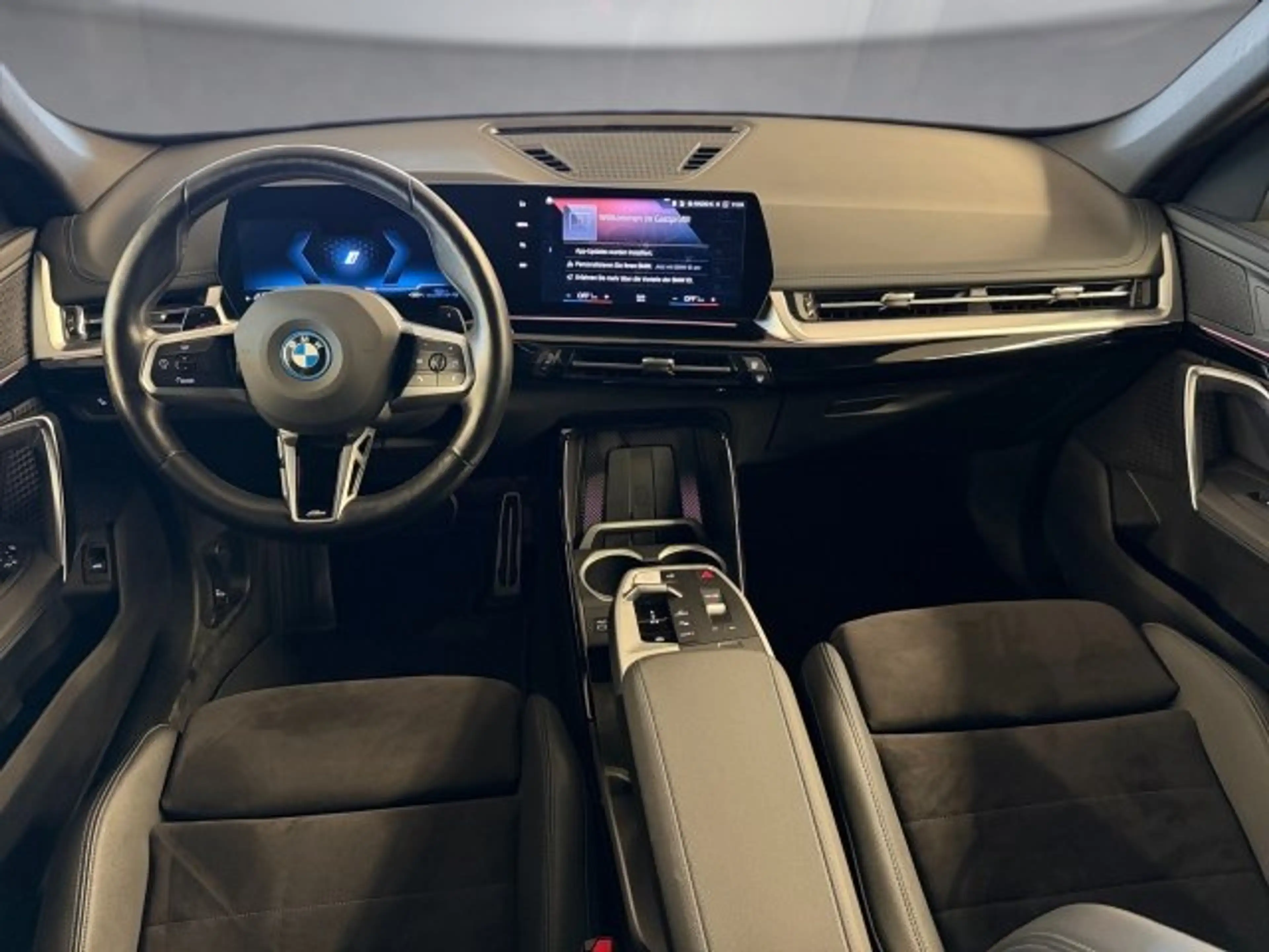 BMW X1 xDrive25e U11 XB2 — photo 9