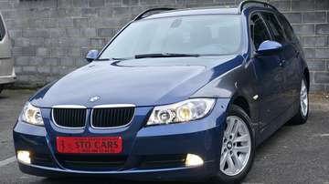 Touring 318i / Toit pano / Cuir / Clim /