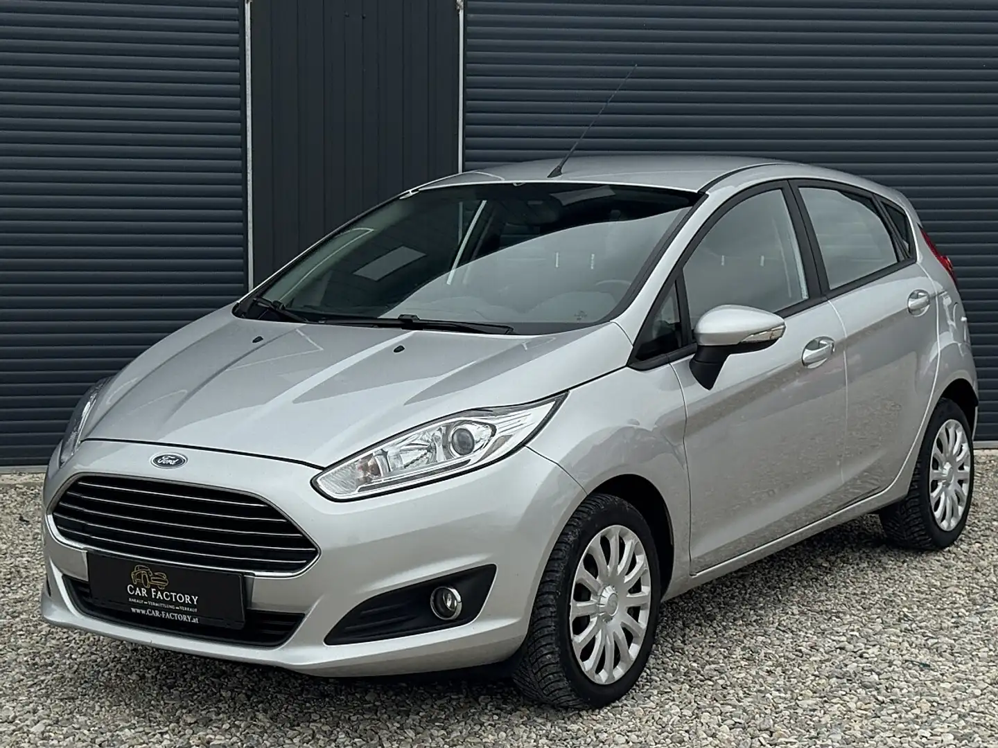 Ford Fiesta Trend 1,0 Start/Stop Silber - 1