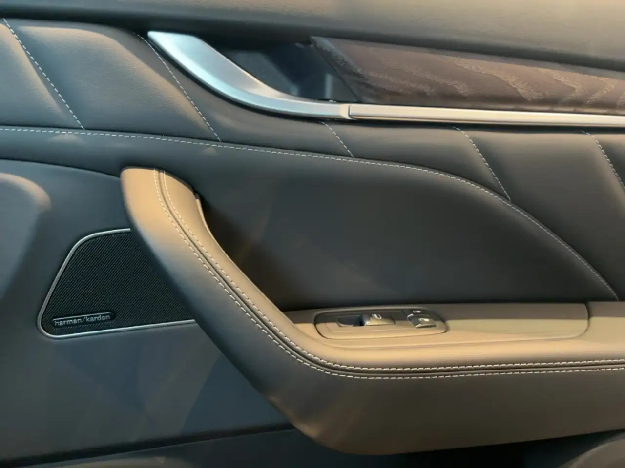 Maserati Levante 2022 — фото 15