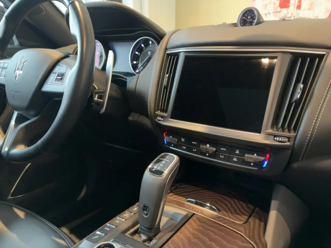 Maserati Levante 2022 — фото 14