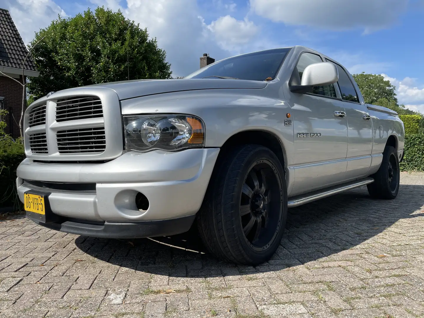 Dodge RAM Dodge Ram 1500 5.7 hemi - 1