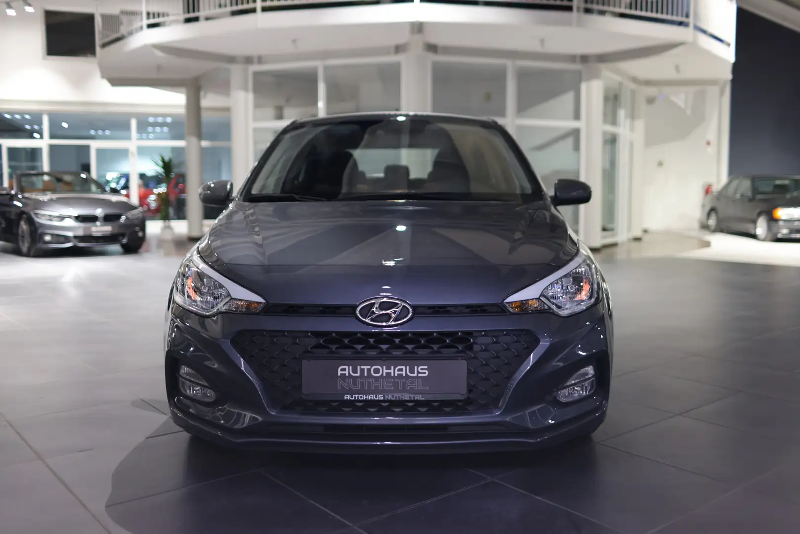 Hyundai i20 1,2 TREND LENKRADHEIZUNG   SITZHEIZUNG Grau - 2