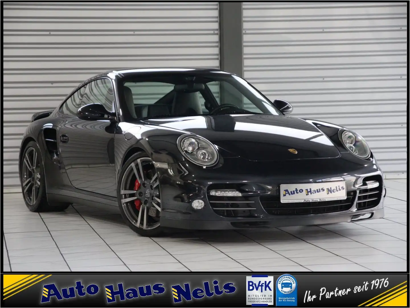 Porsche 997 - 911 Turbo Coupé BOSE PDK7 PCM KW-Fahrw. M+ Šedá - 1