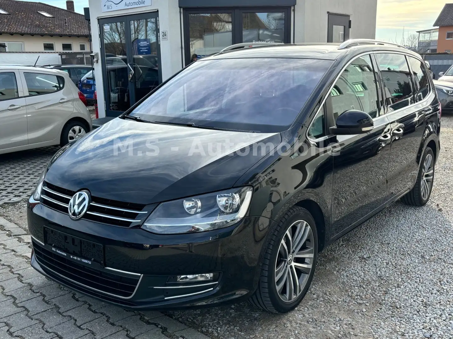 Volkswagen Sharan Highline BMT*DSG*7Sitze*Navi*PDC*2.Hand Zwart - 1