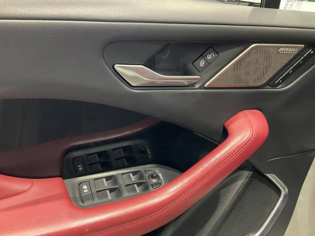 Jaguar I-Pace снимка Jaguar I-Pace