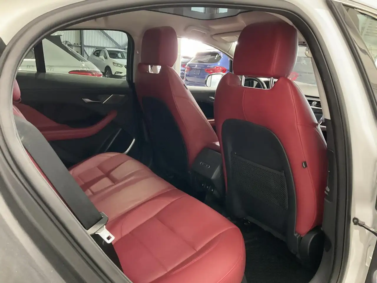 Jaguar I-Pace снимка Jaguar I-Pace
