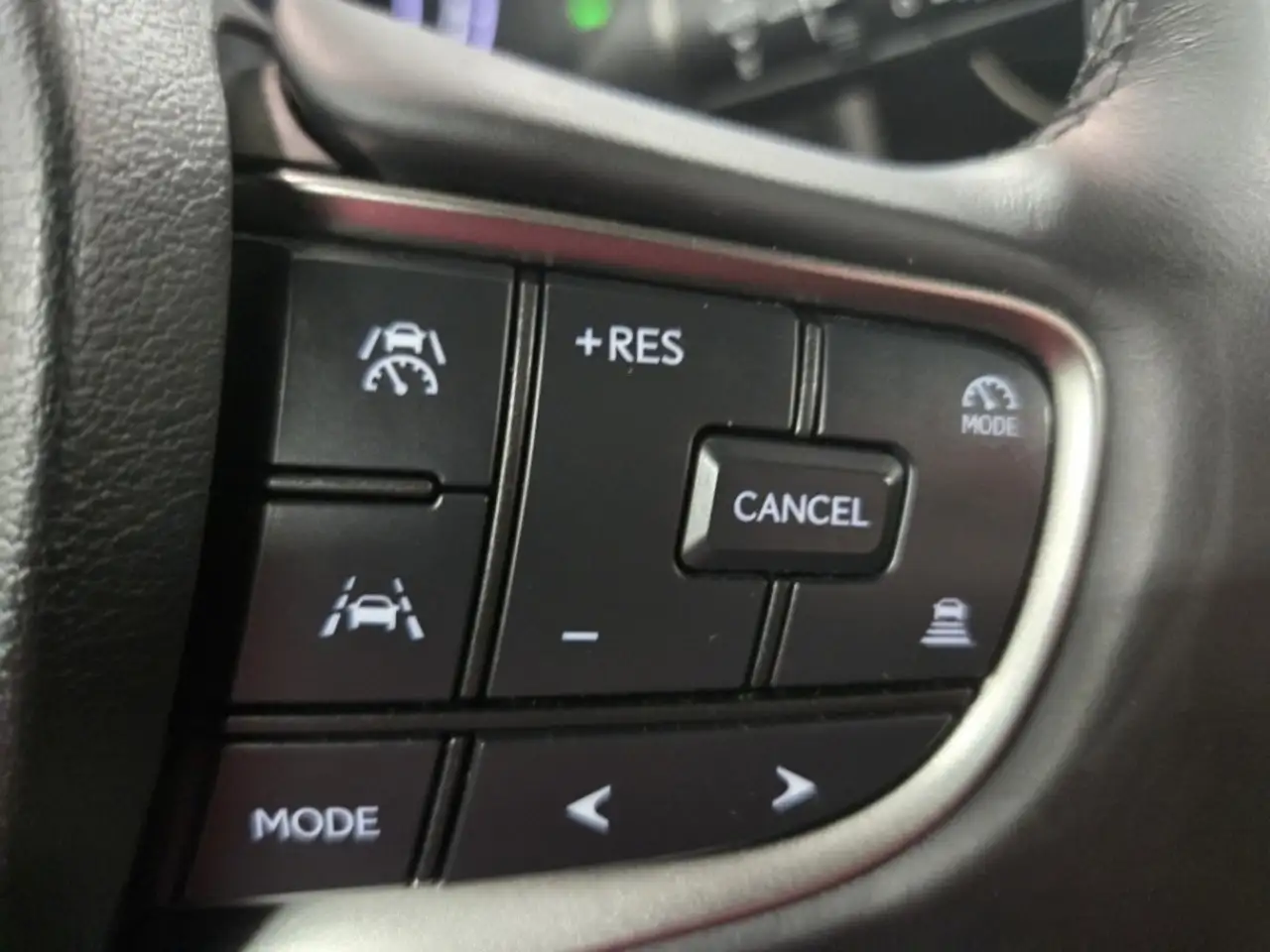 Lexus UX снимка Lexus UX