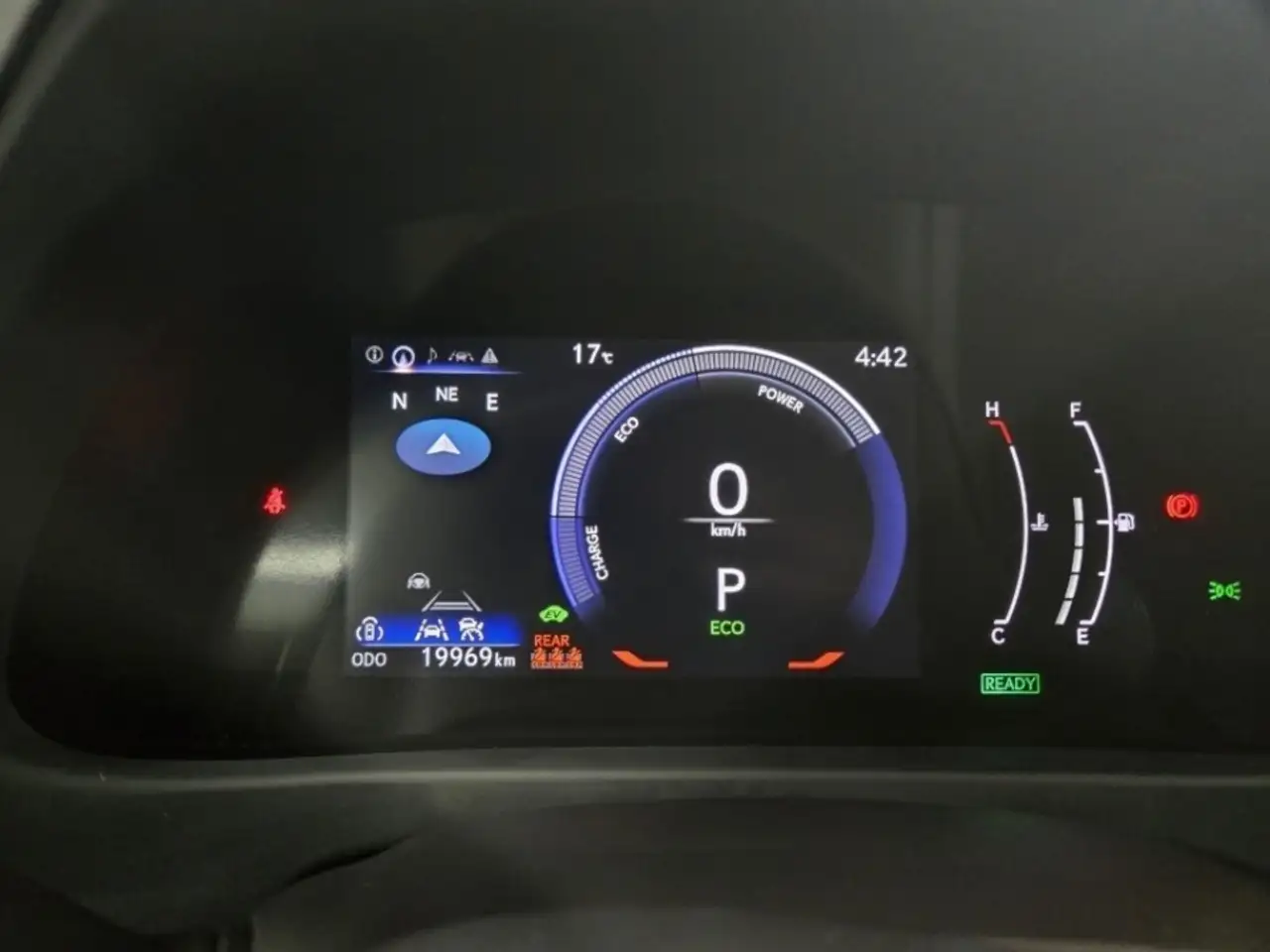 Lexus UX снимка Lexus UX