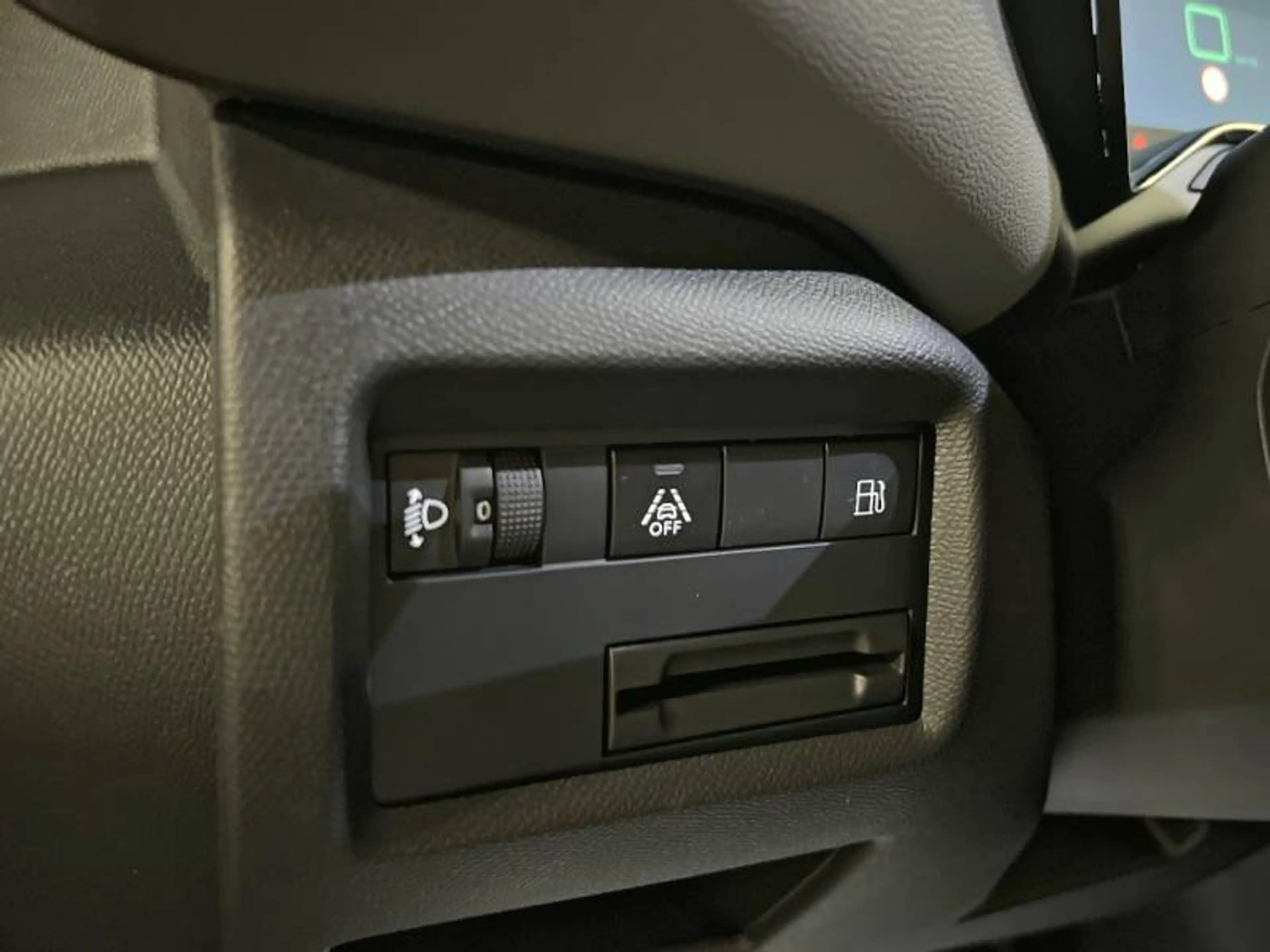 Citroen C5 Aircross 1 Hybrid 225 e-EAT8 Business Lounge — photo 17