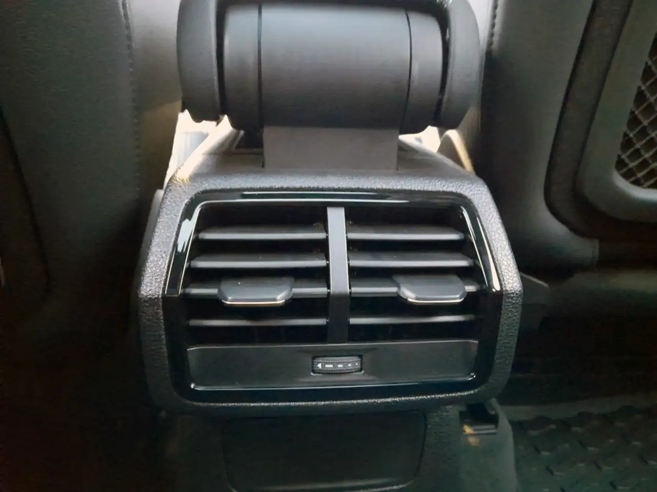 Audi Q3 снимка Audi Q3