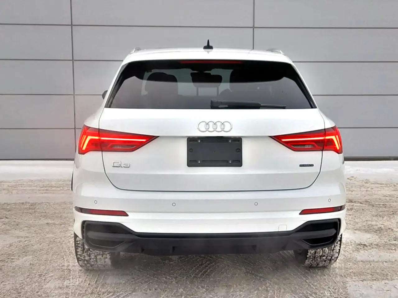 Audi Q3 снимка Audi Q3