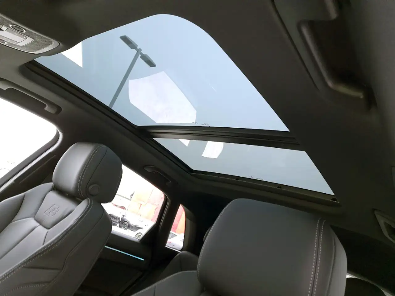 Audi Q3 снимка Audi Q3