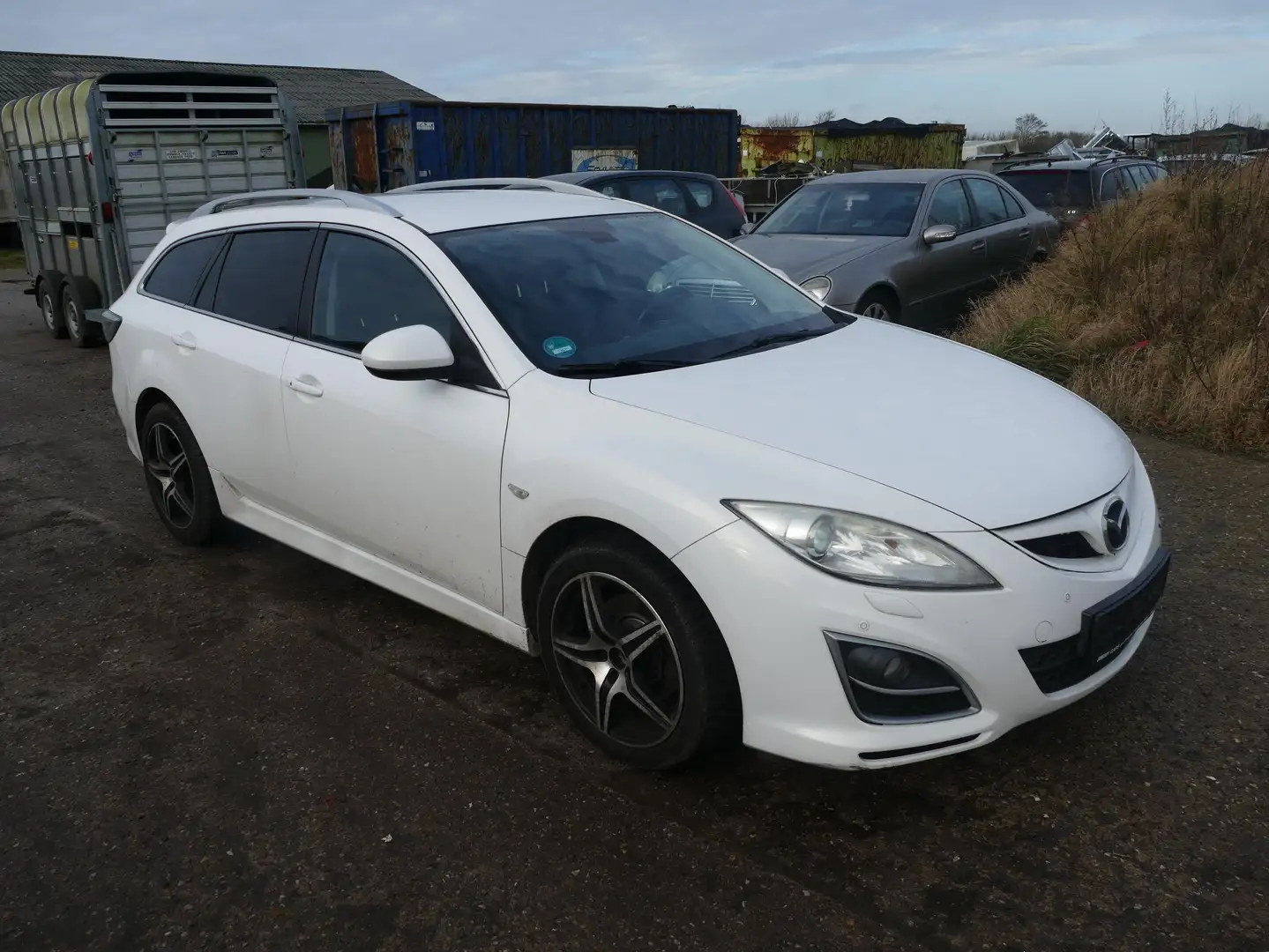 Mazda 6 Kombi 2.2 CD Di Klima Leder Xenon Navi HU/AU 08/26 Weiß - 2