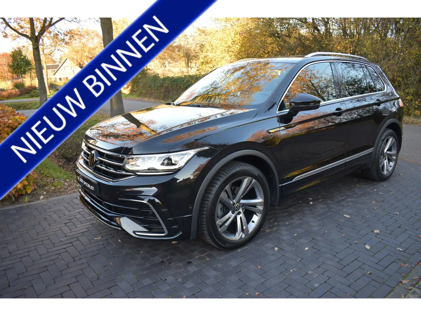 Volkswagen Tiguan 1.5 TSI R-Line Business+ FULL 71DM! NIEUWSTAAT! Zwart - 1