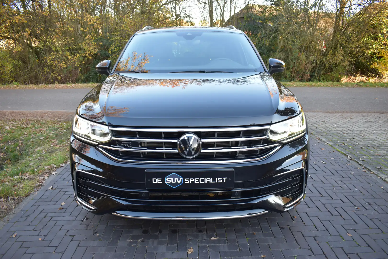 Volkswagen Tiguan 1.5 TSI R-Line Business+ FULL 71DM! NIEUWSTAAT! Zwart - 2