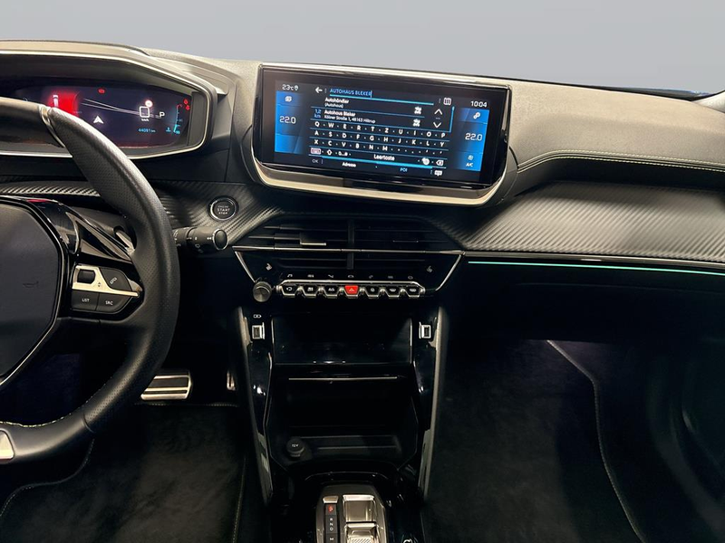 Peugeot 2008 1.2 PureTech 130 GT Pack — photo 11