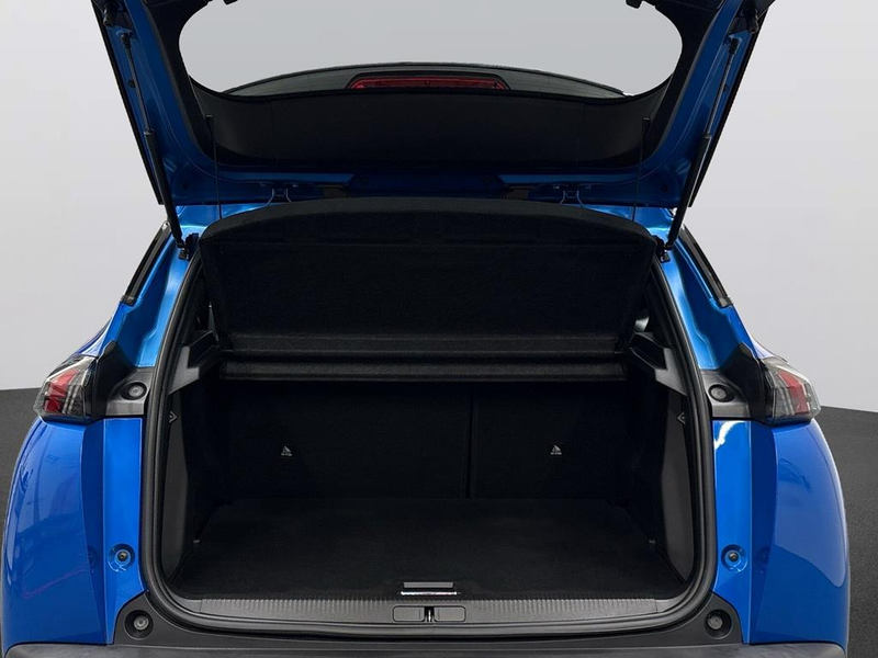 Peugeot 2008 1.2 PureTech 130 GT Pack — photo 6