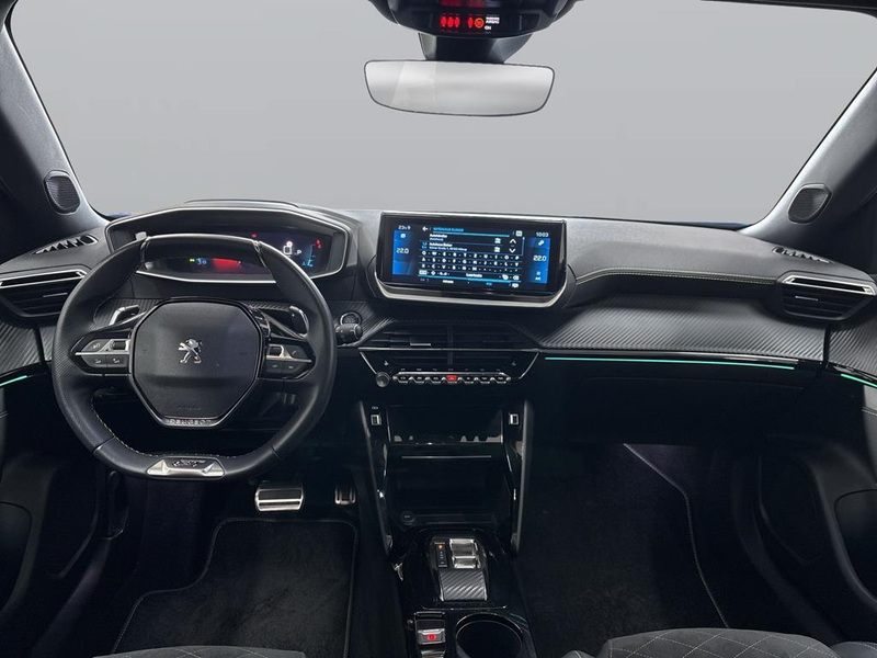 Peugeot 2008 1.2 PureTech 130 GT Pack — photo 9