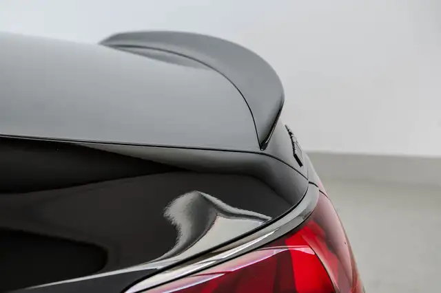 Mercedes-Benz E-Class view 18
