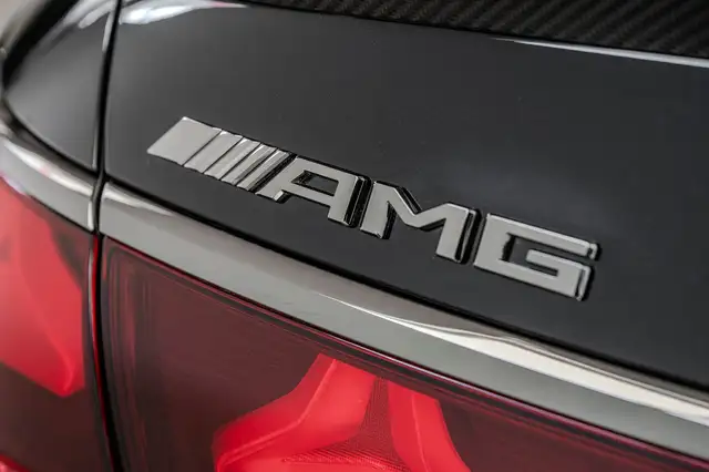 Mercedes-Benz E-Class view 16