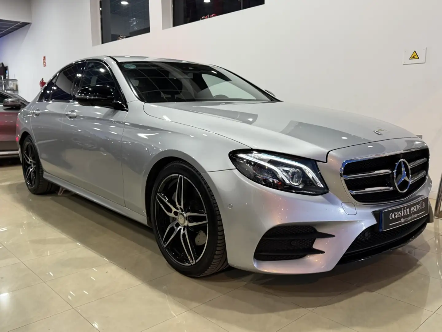 Mercedes-Benz E 220 Estate 220d 9G-Tronic Grigio - 2