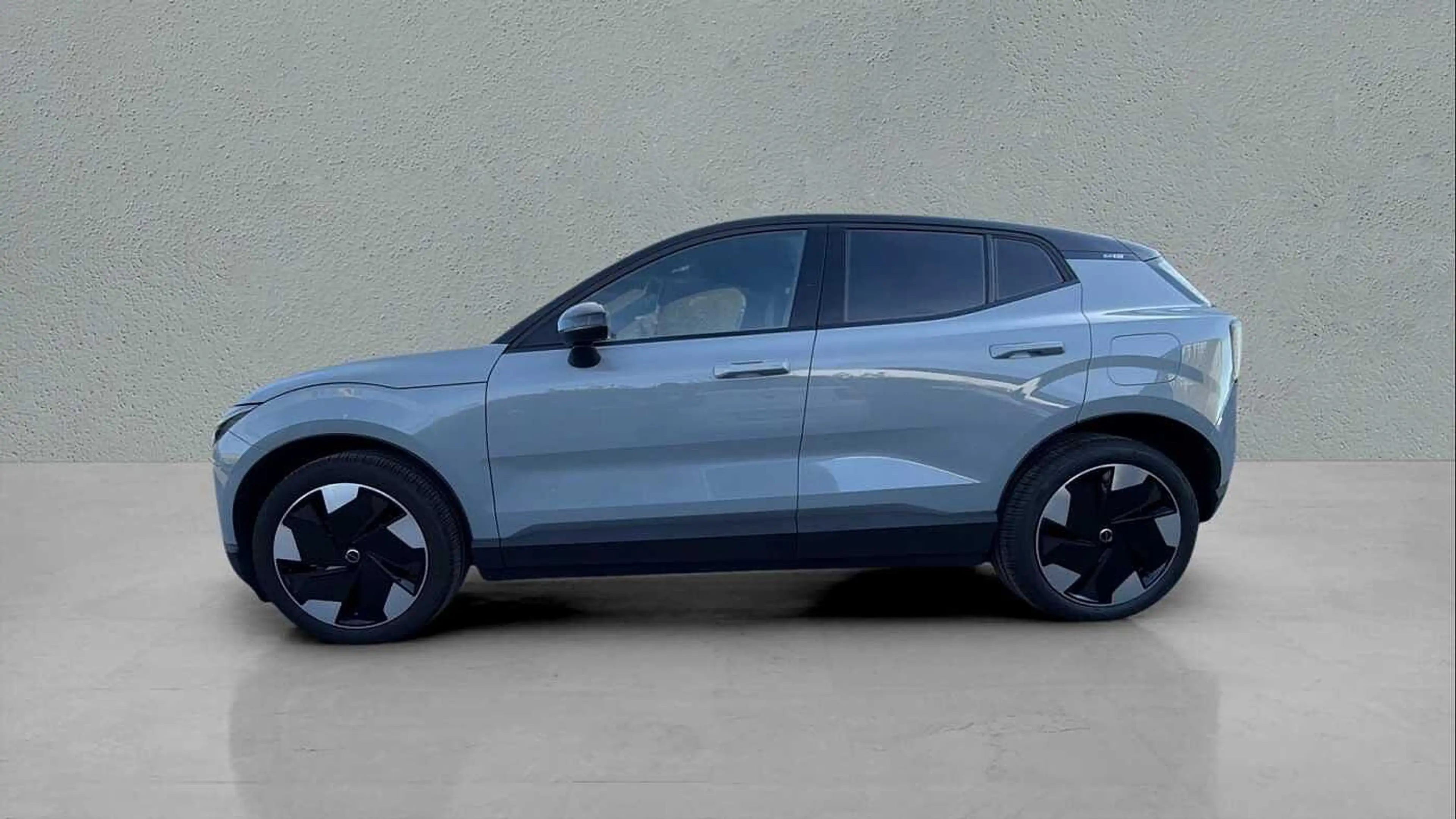 Volvo EX30 Plus, Single Motor Extended Range, Eldriven — photo 3
