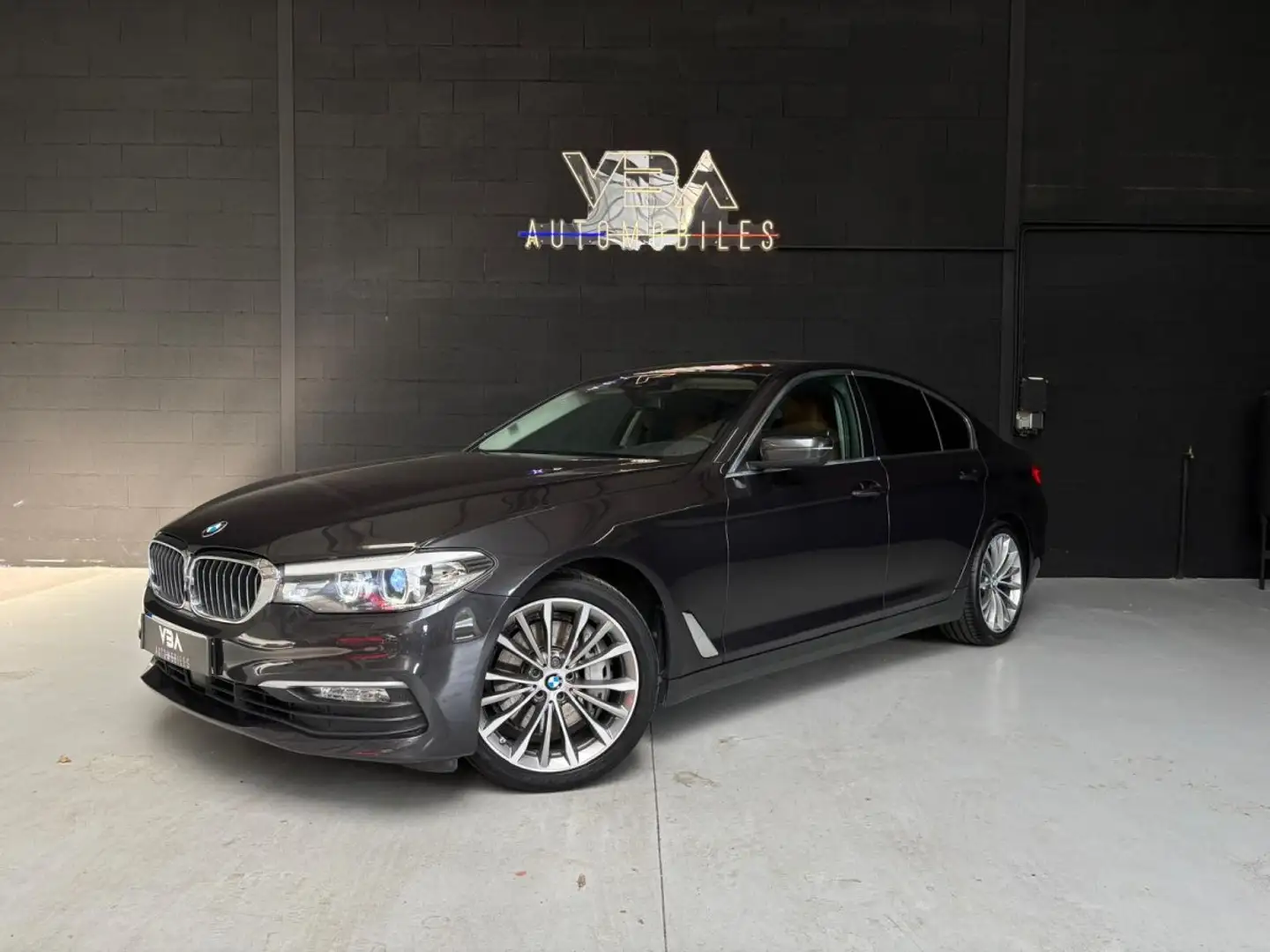 BMW 540 (7) 540i 340ch Luxury BVA8 Gris - 1