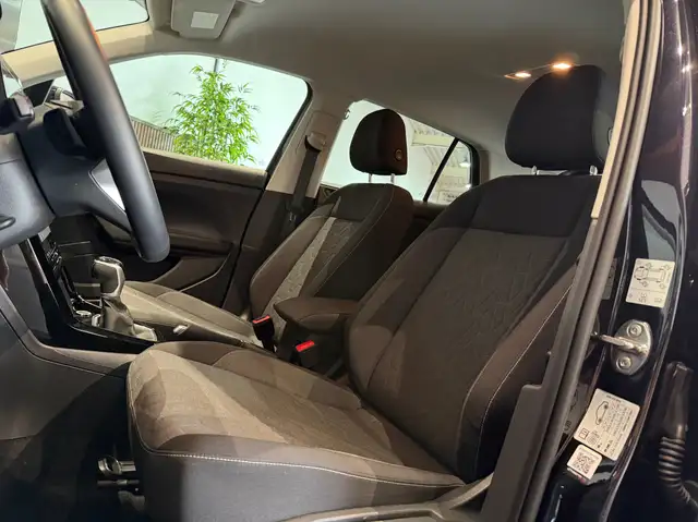 Volkswagen T-Cross view 8