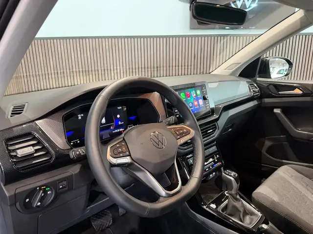 Volkswagen T-Cross view 7