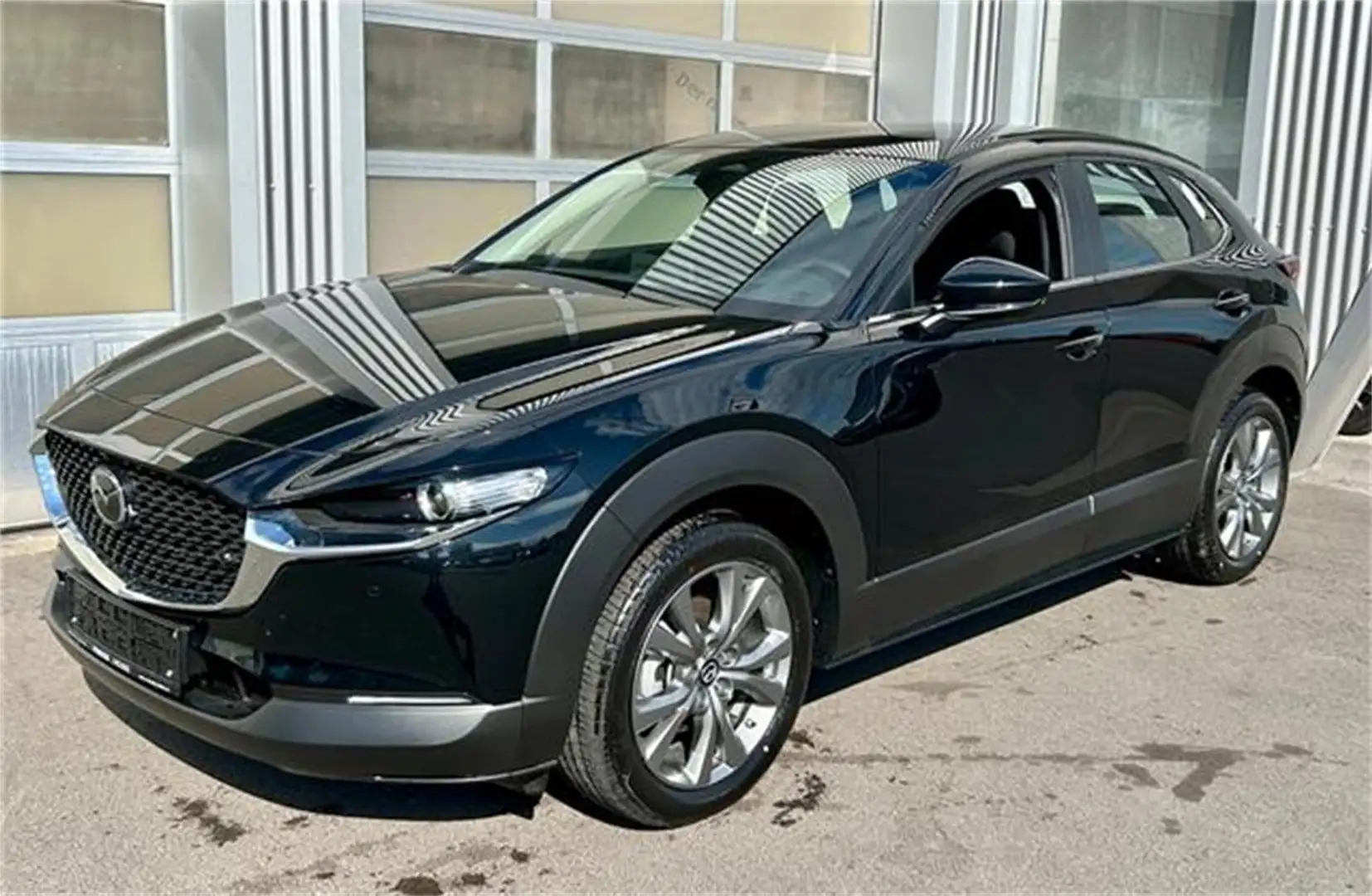 Mazda CX-30 e-Skyactive G140 Centre-Line Aut. Automatik Schwarz - 1