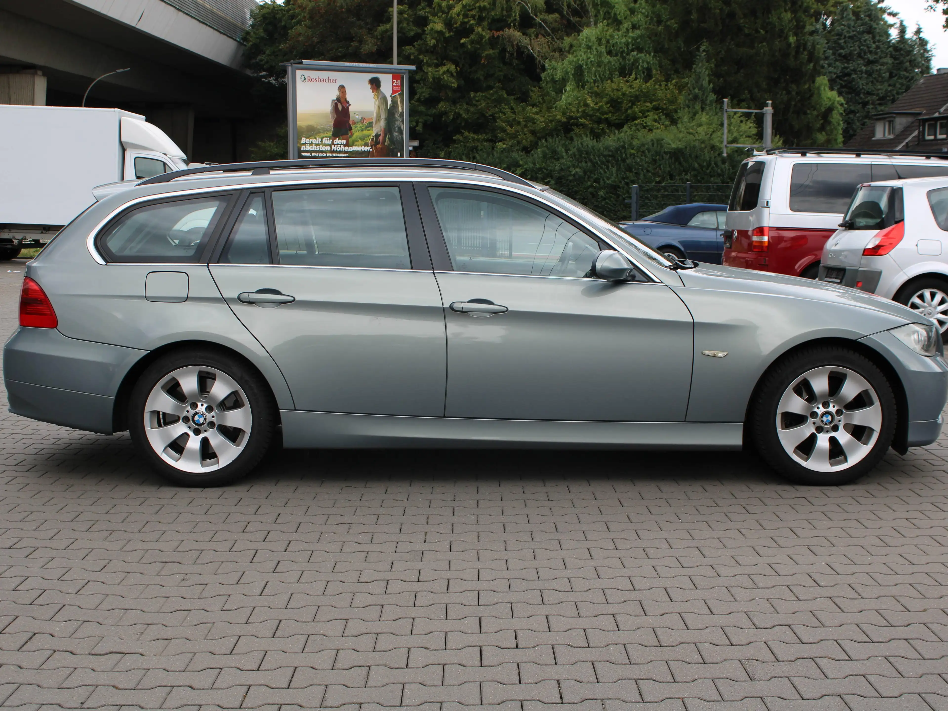 BMW 325 325 i xDrive Aut. 2.Hand Navi Xenon PDC SHZ AHK — photo 4