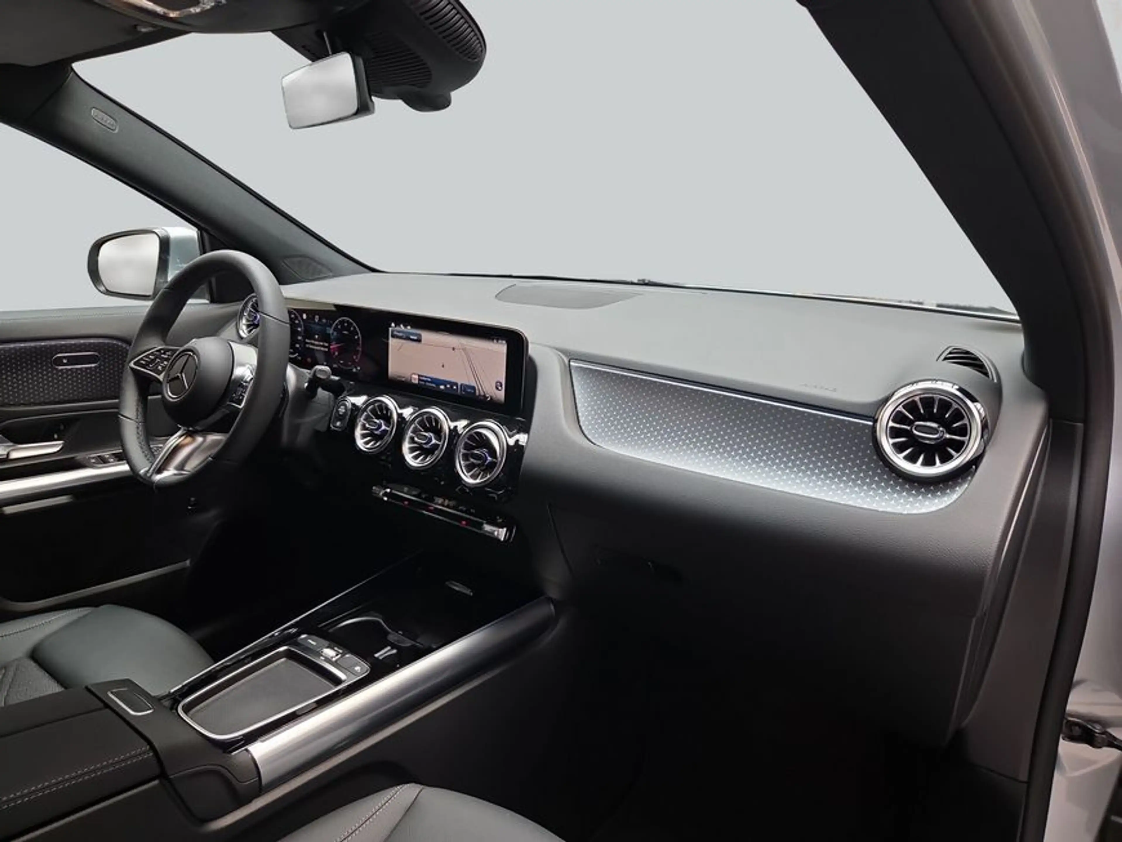Mercedes-Benz GLA 180 GLA — photo 15