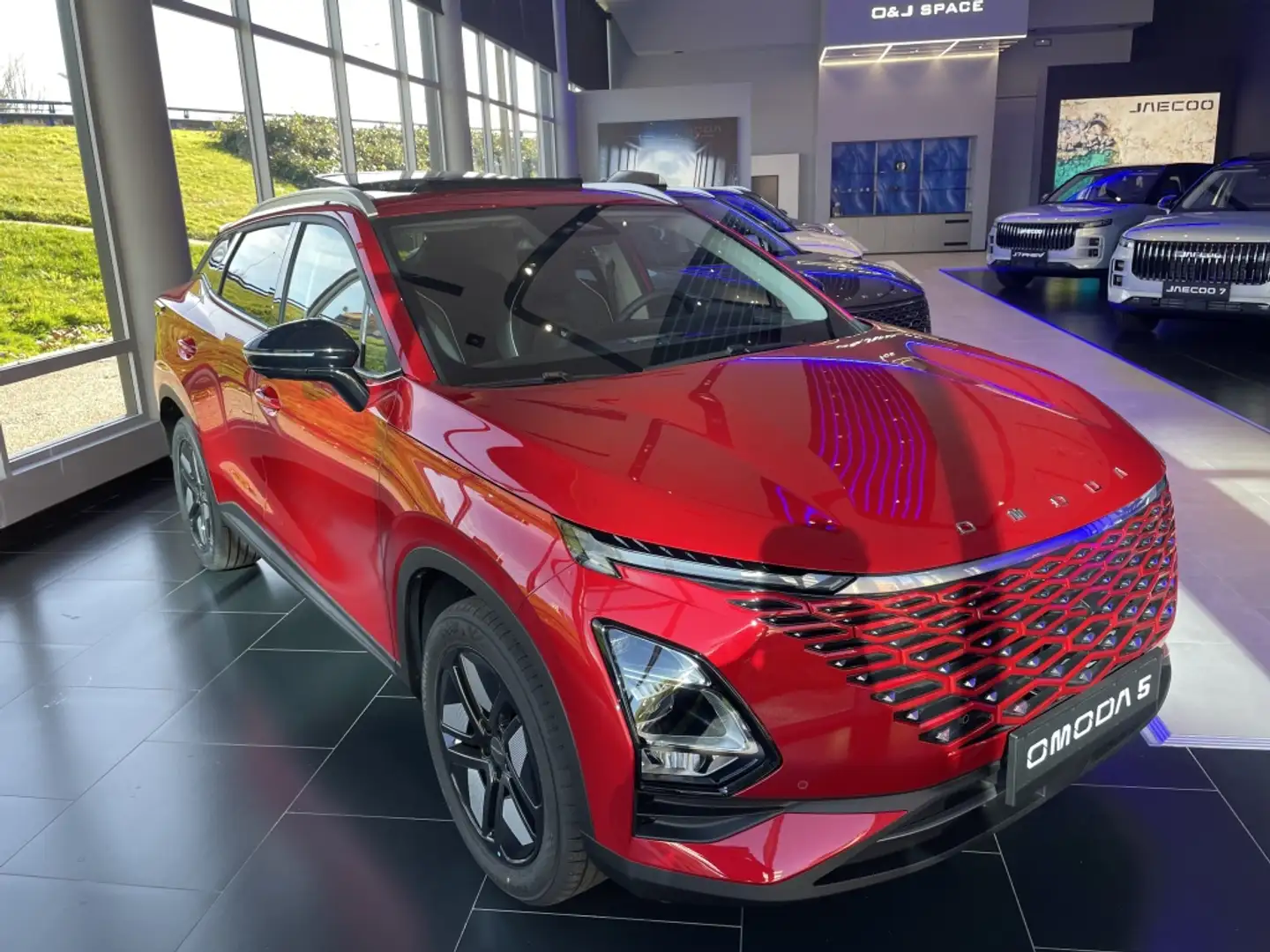 Omoda 5 1.6 Premiun 145 Piros - 2