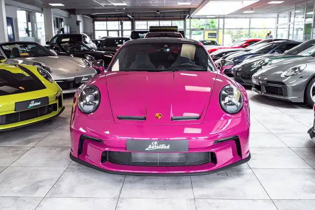 Porsche 911 view 2