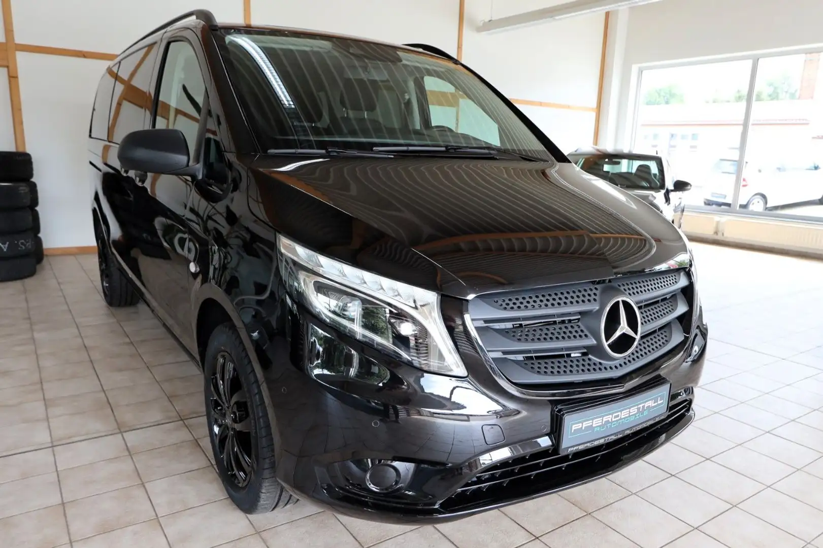 Mercedes-Benz Vito Mixto 119 CDI 4MATIC lang STHZ AHK KAM PDC Negro - 1