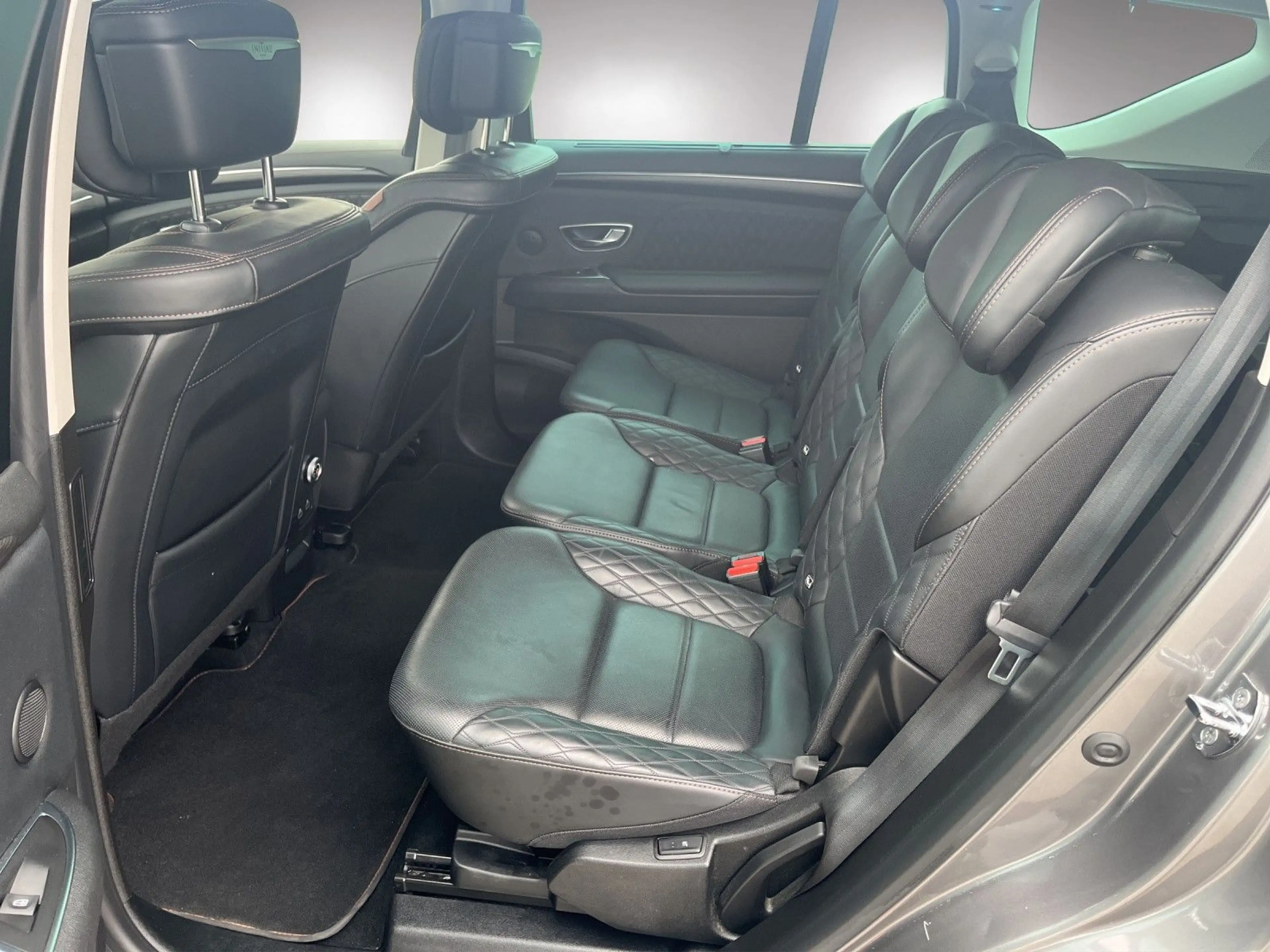 Renault Espace V 2.0 Blue dCi190 Initiale Paris,7-Sitzer — photo 11