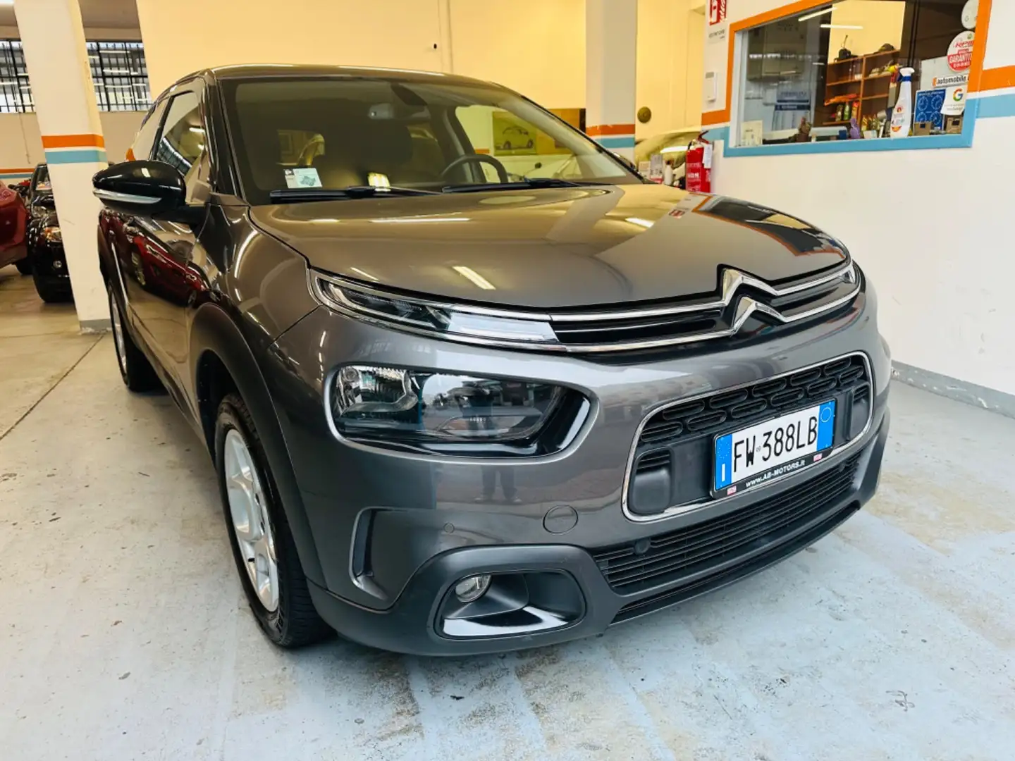 Citroen C4 Cactus PureTech 110 S&S EAT6 Shine - NO VINCOLO DI FINANZ Grigio - 2