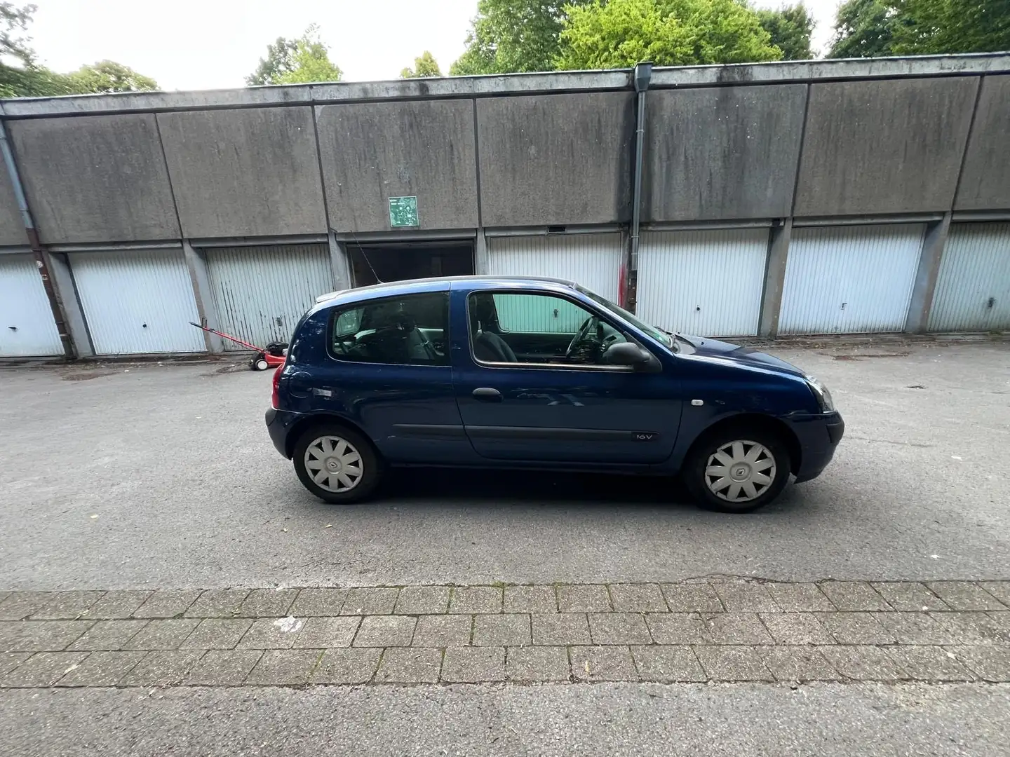 Renault Clio Clio 1.2 16VEmotion - 2