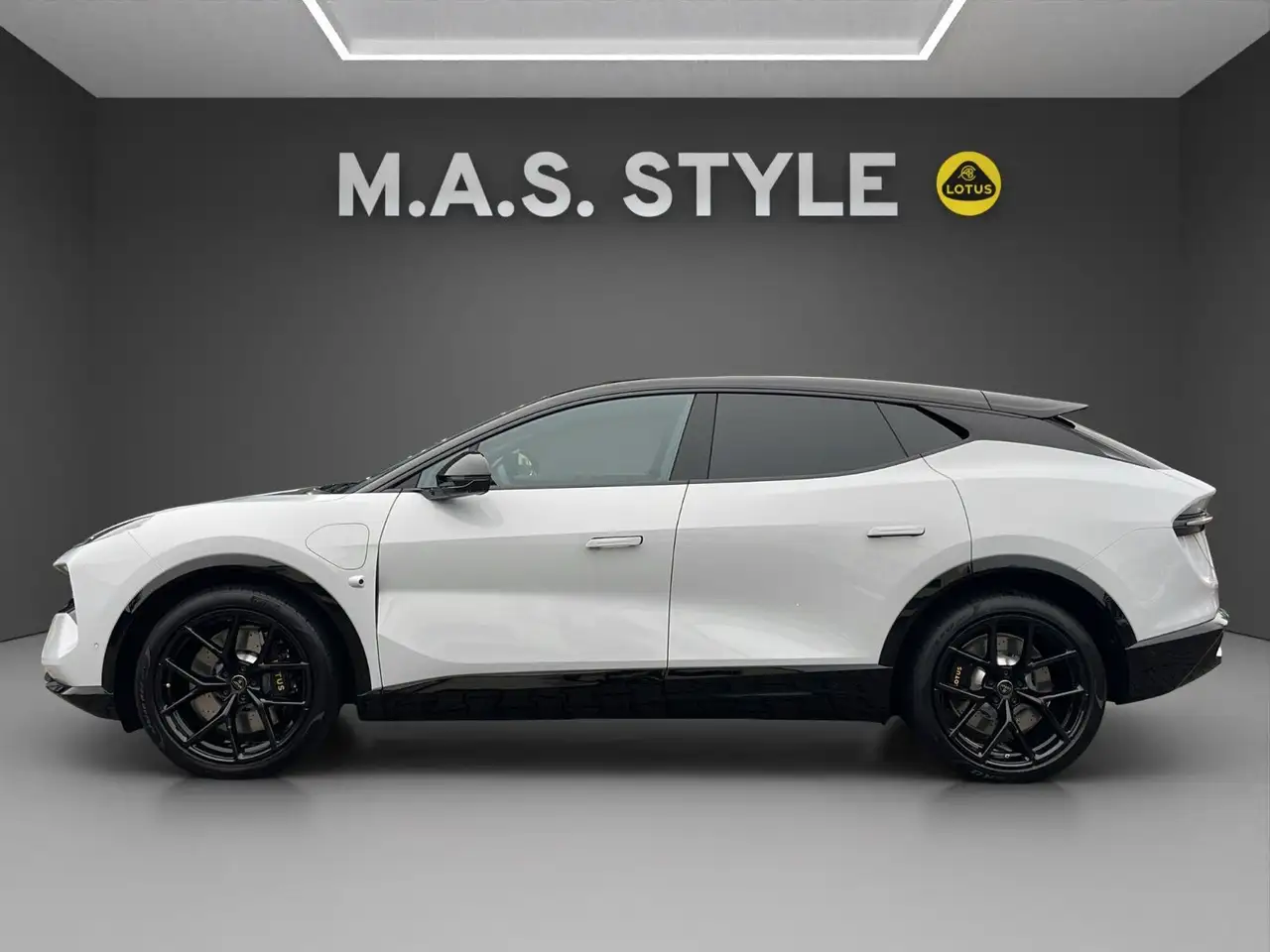 Lotus Eletre 2026