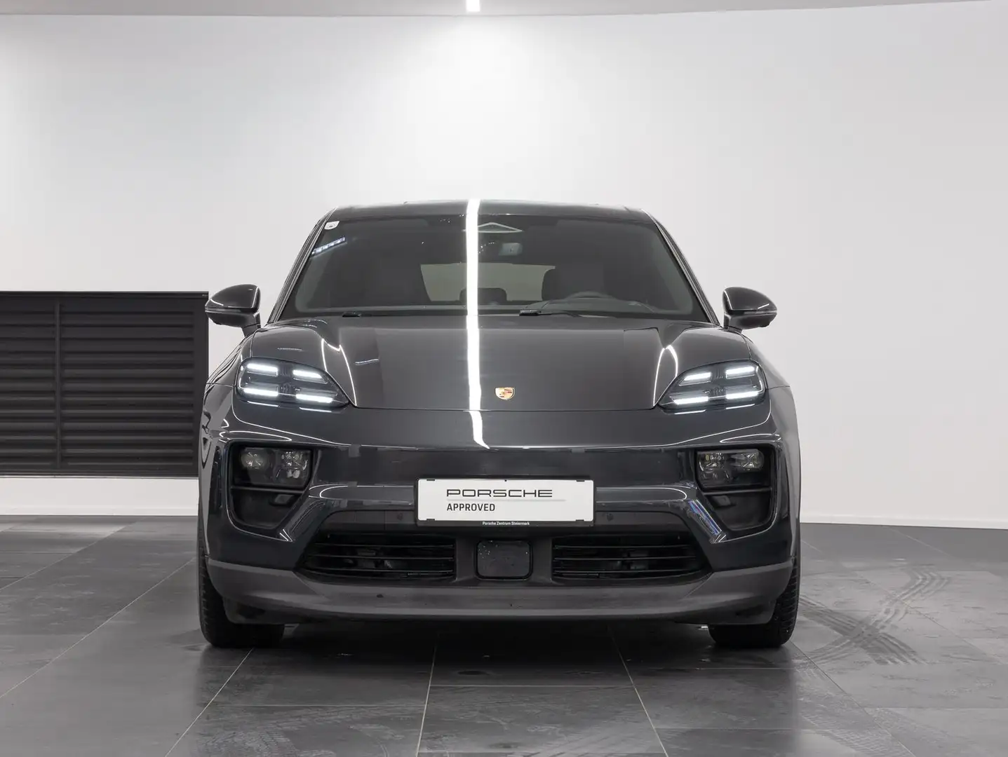 Porsche Macan 4 Grau - 2