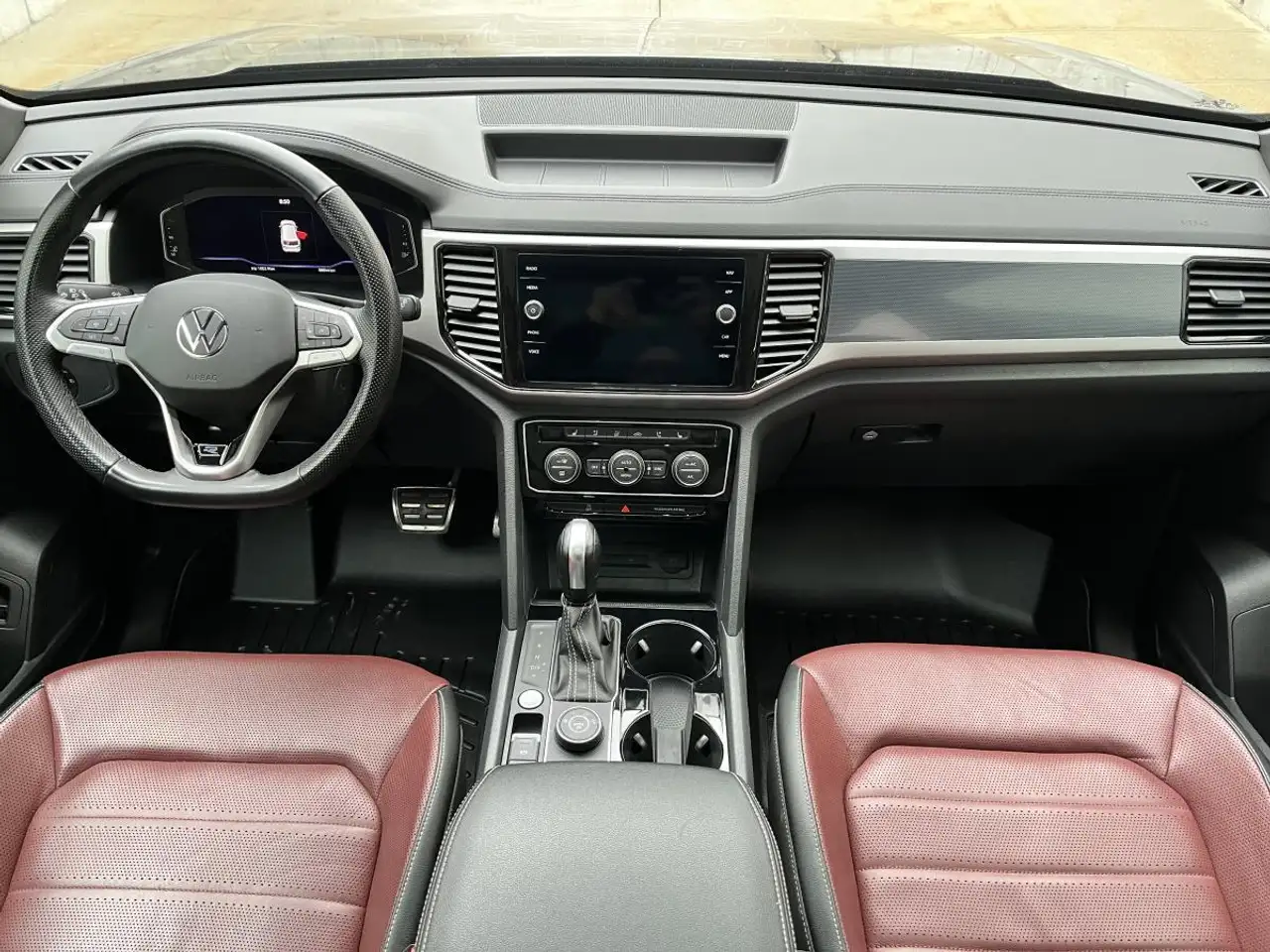 Volkswagen Atlas снимка Volkswagen Atlas