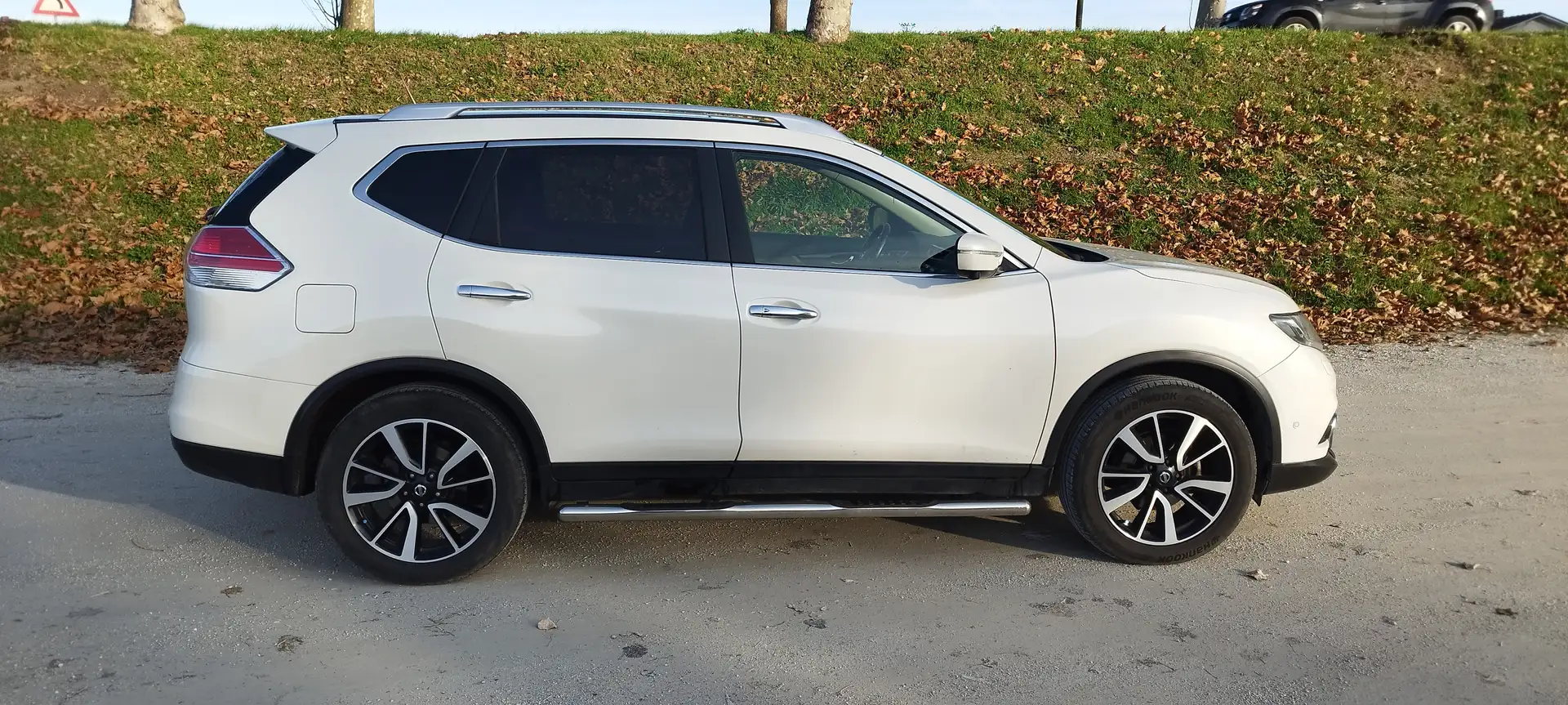 Nissan X-Trail X-Trail III 2014 1.6 dci Business 4wd E6 Bianco - 1