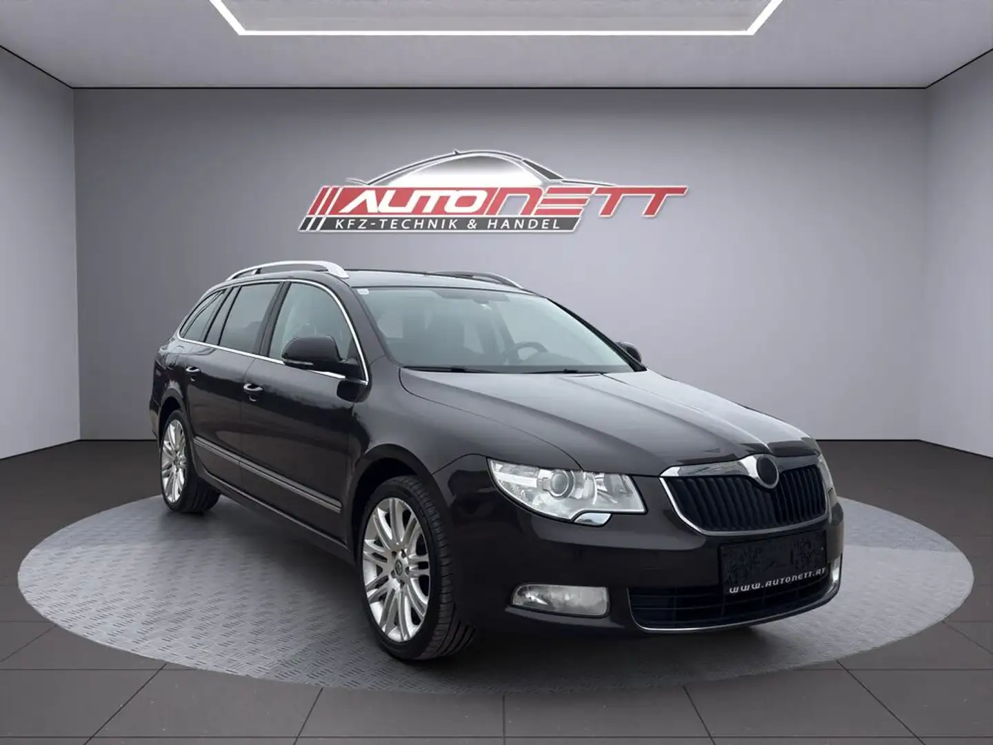 Skoda Superb Elegance Braun - 1