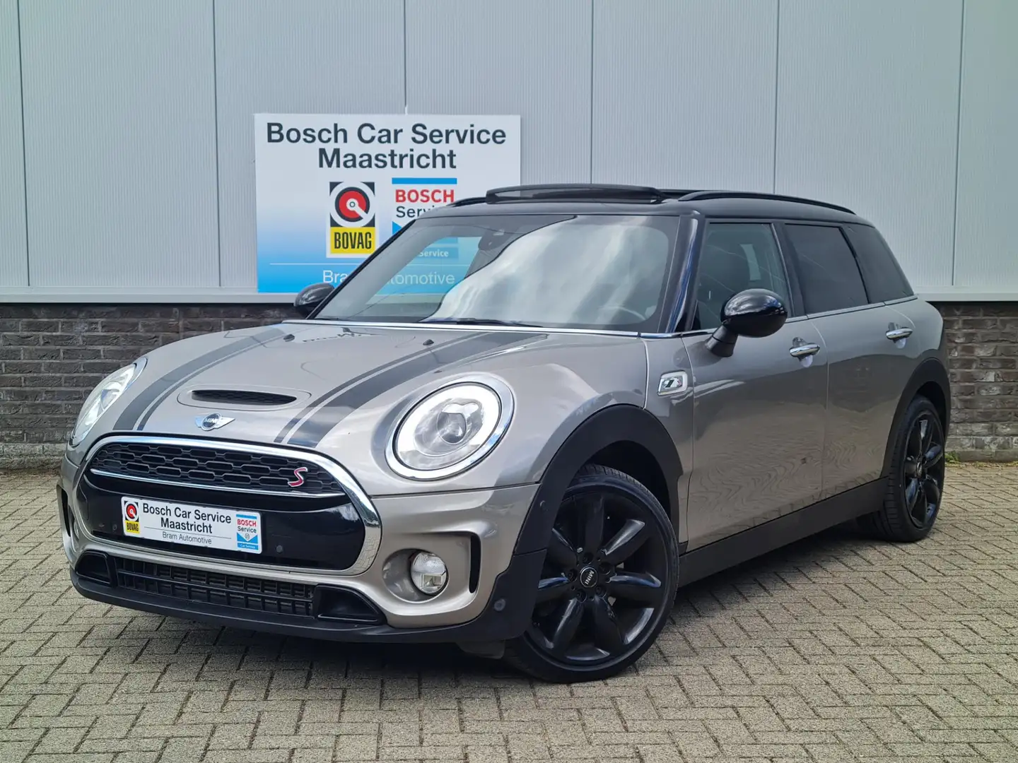 MINI John Cooper Works Clubman 2.0 S |JCW | Pano | Leer | Xenon-Led | Navi | Harm Goud - 1
