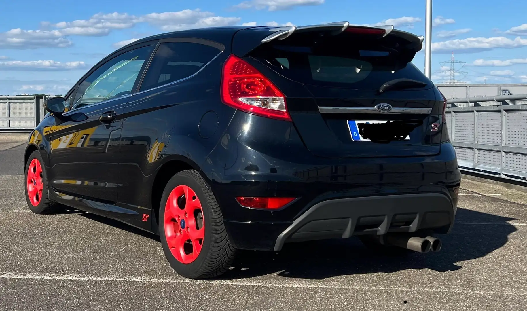 Ford Fiesta 1.6 Ti-VCT Titanium Noir - 2