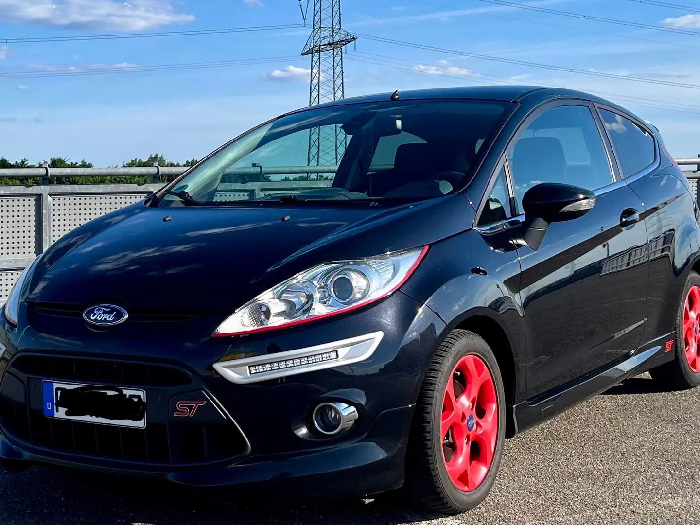 Ford Fiesta 1.6 Ti-VCT Titanium Noir - 1