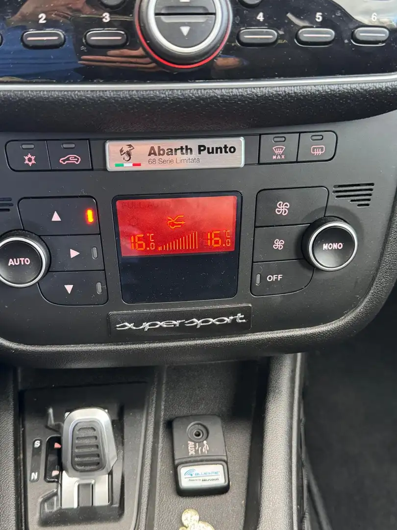 Abarth Punto EVO Punto Evo1.4 16v m.air Supersport 180cv Gri - 1
