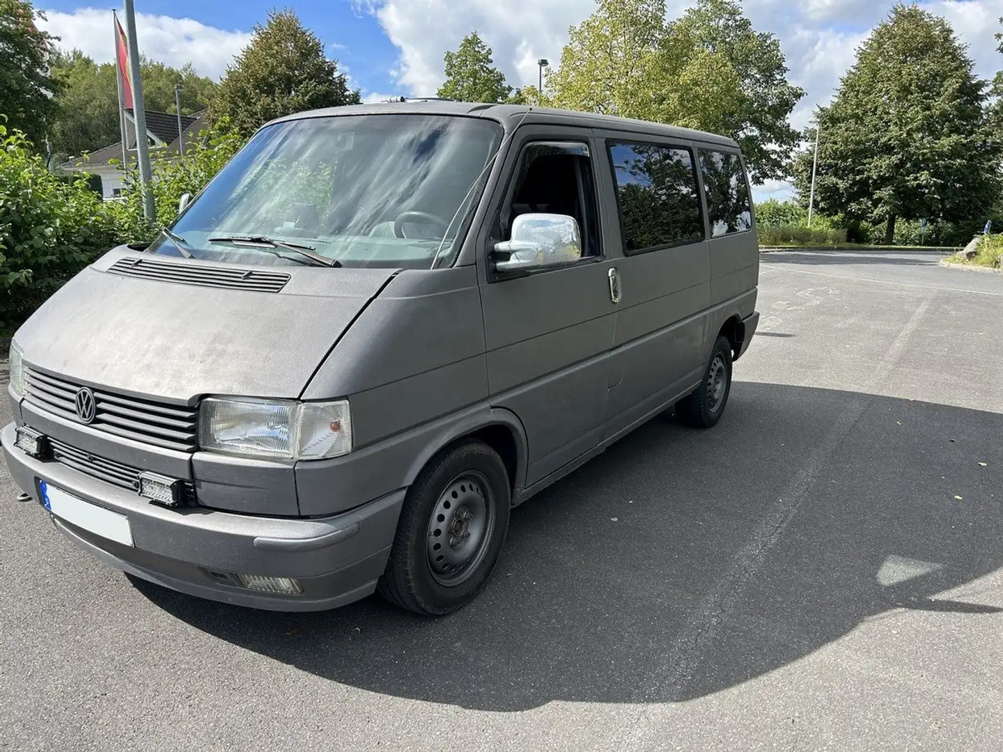 Volkswagen T4 Caravelle 2,5l/110PS, Klima, Grüne Plakette Grijs - 2