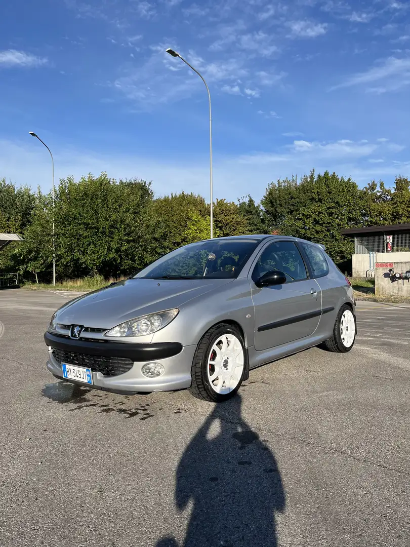 Peugeot 206 3p 2.0 16v Gti - 1